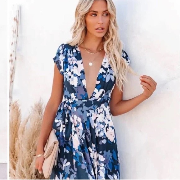 VICI Hilsdale Maxi floral Wrap Dress Size S NWOT - Picture 3 of 11